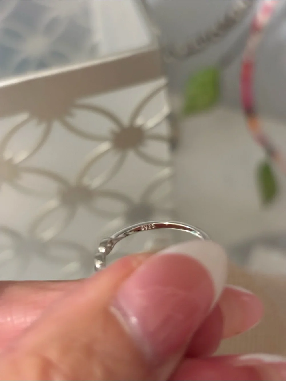Sterling Silver  Chain Accent Ring - White